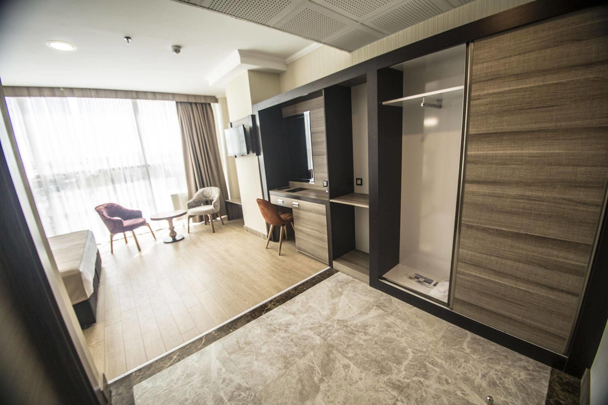 The Corner Hotel Sincan Εξωτερικό φωτογραφία